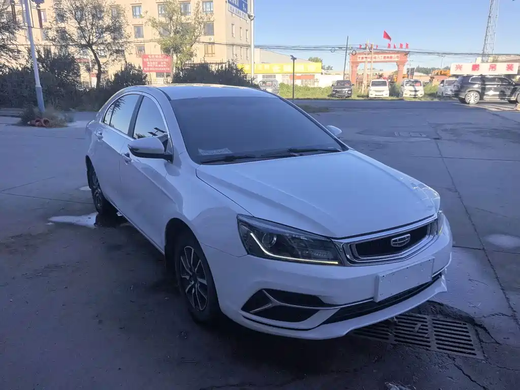 Geely Emgrand — миниатюра 3