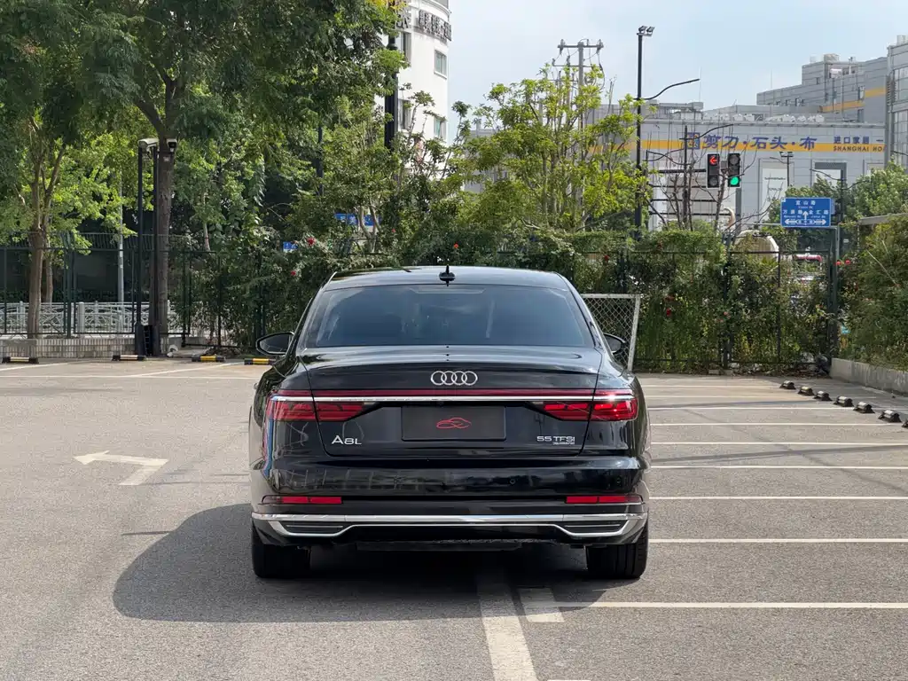 Audi A8 — миниатюра 4