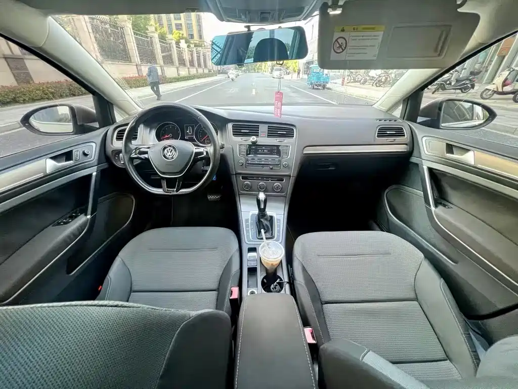Volkswagen Golf — миниатюра 2