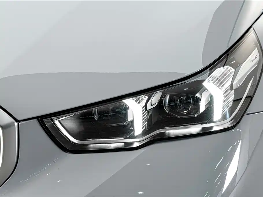 BMW 5 Series (Import) — миниатюра 4