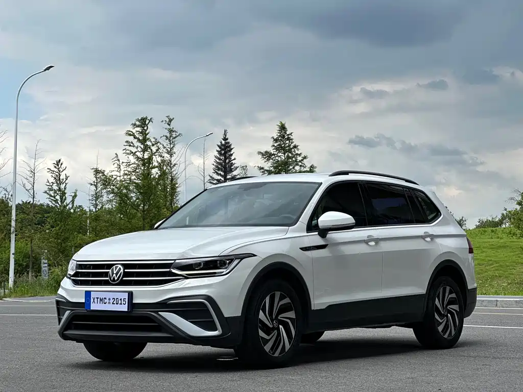 Volkswagen Tiguan L 2022