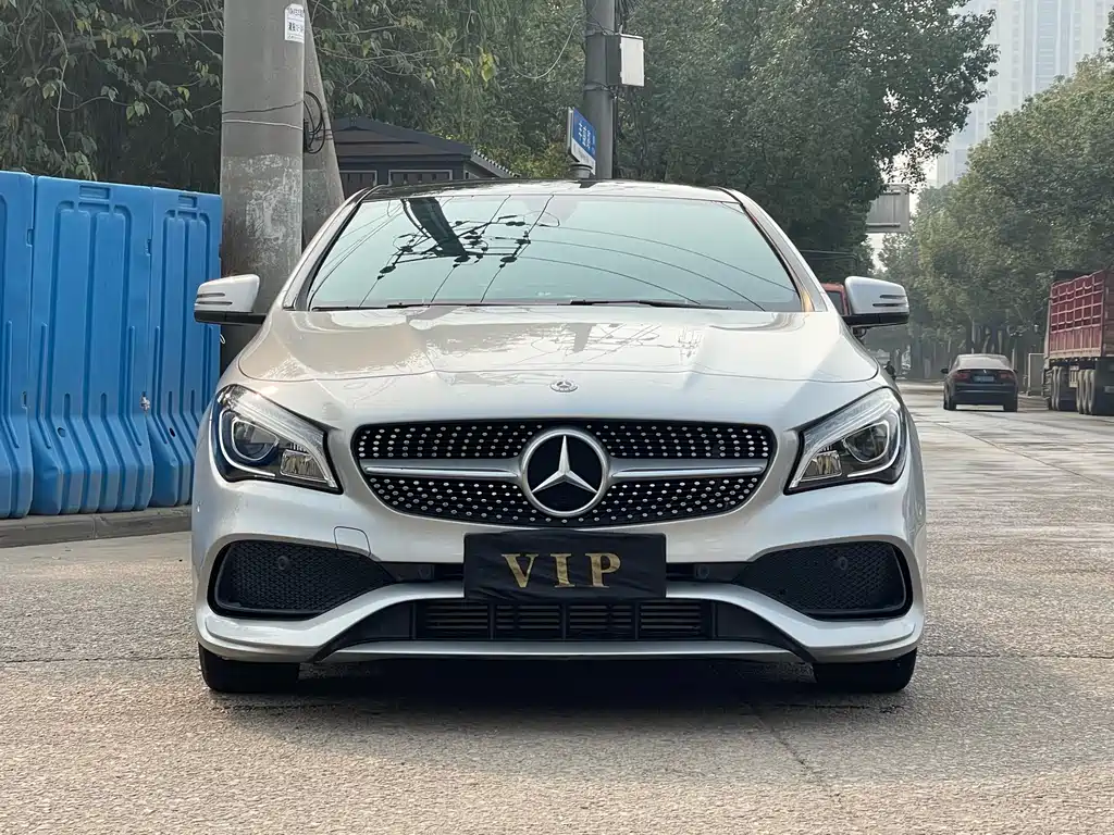 Mercedes-Benz CLA 2018 CLA 200 Fashion
