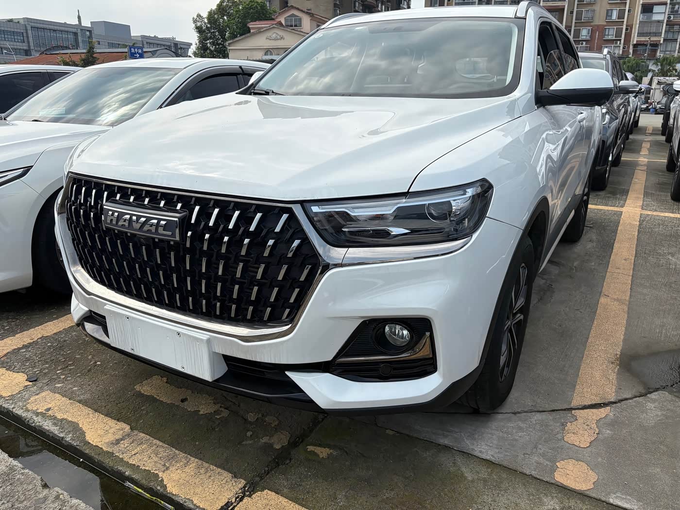 Haval Haval H6 1.5 л 2023 г. Белый, пробег 35000 км