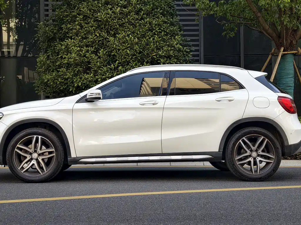 Mercedes-Benz GLA — миниатюра 2