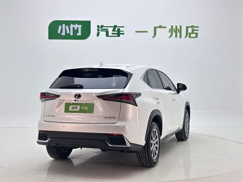 Lexus NX — миниатюра 5