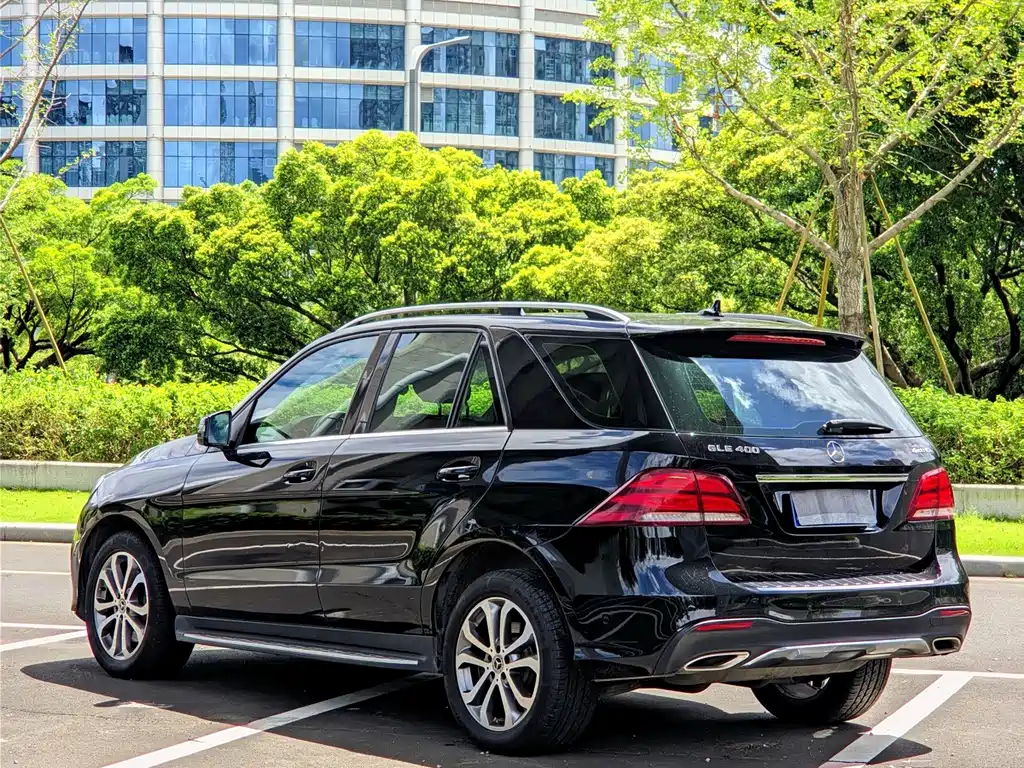Mercedes-Benz GLE (Import) — миниатюра 15