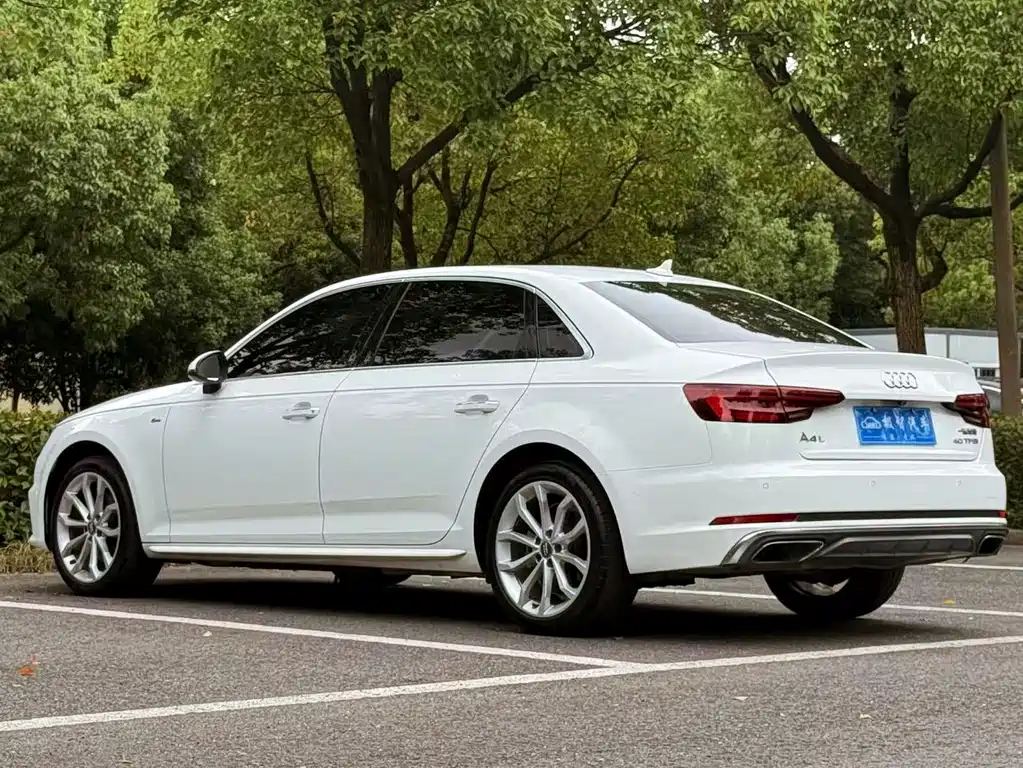 Audi A4L — миниатюра 7