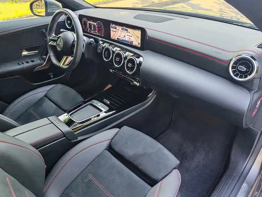 Mercedes-Benz CLA (Import) — миниатюра 22