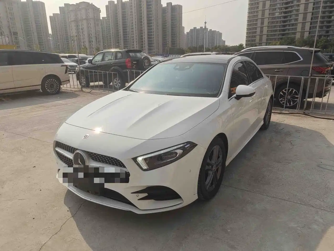 奔驰A级 2022款 A 180 L 运动轿车 2022