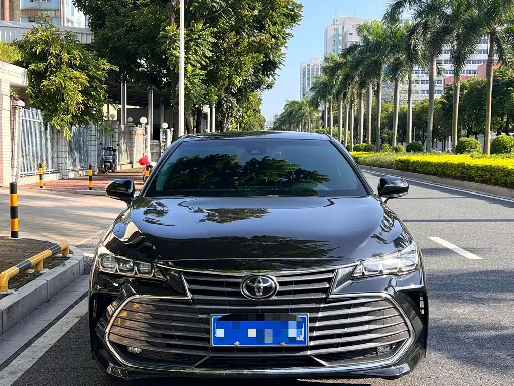 Toyota Avalon — миниатюра 2