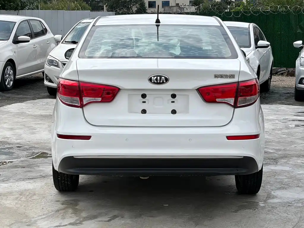 Kia K2 — миниатюра 6