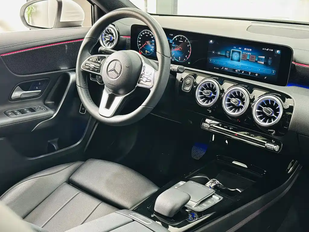 MERCEDES-BENZ A CLASS