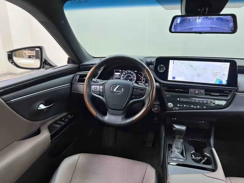 Lexus ES — миниатюра 17