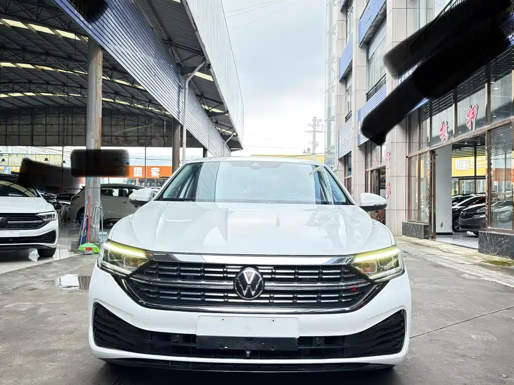 Volkswagen Sagitar — миниатюра 2