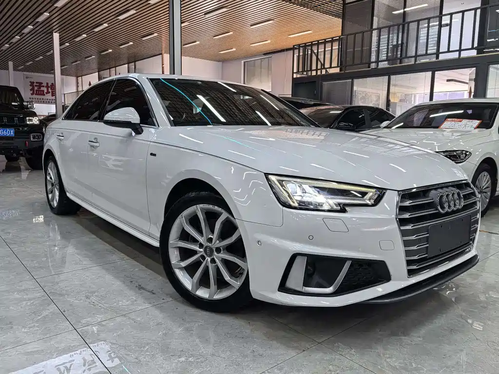 Audi A4L 2019 40 TFSI Fashion VI
