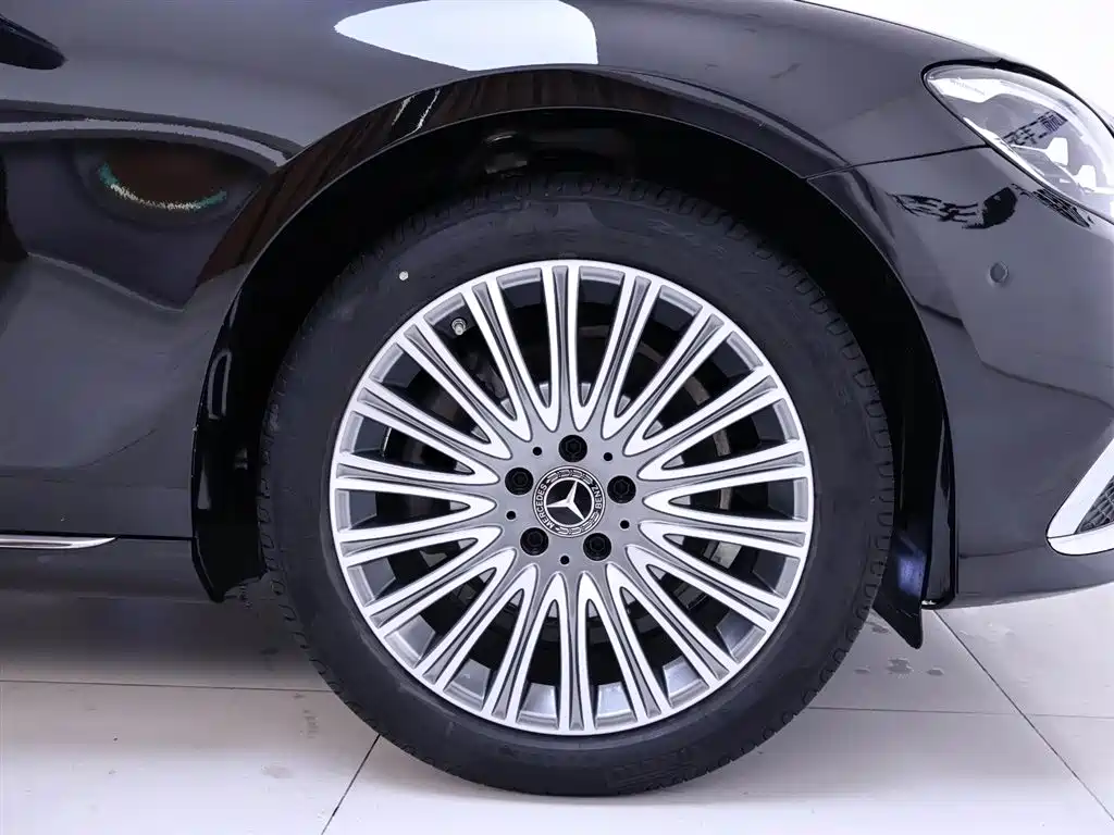 Mercedes-Benz E-Class E 2023 E 300 L Luxury