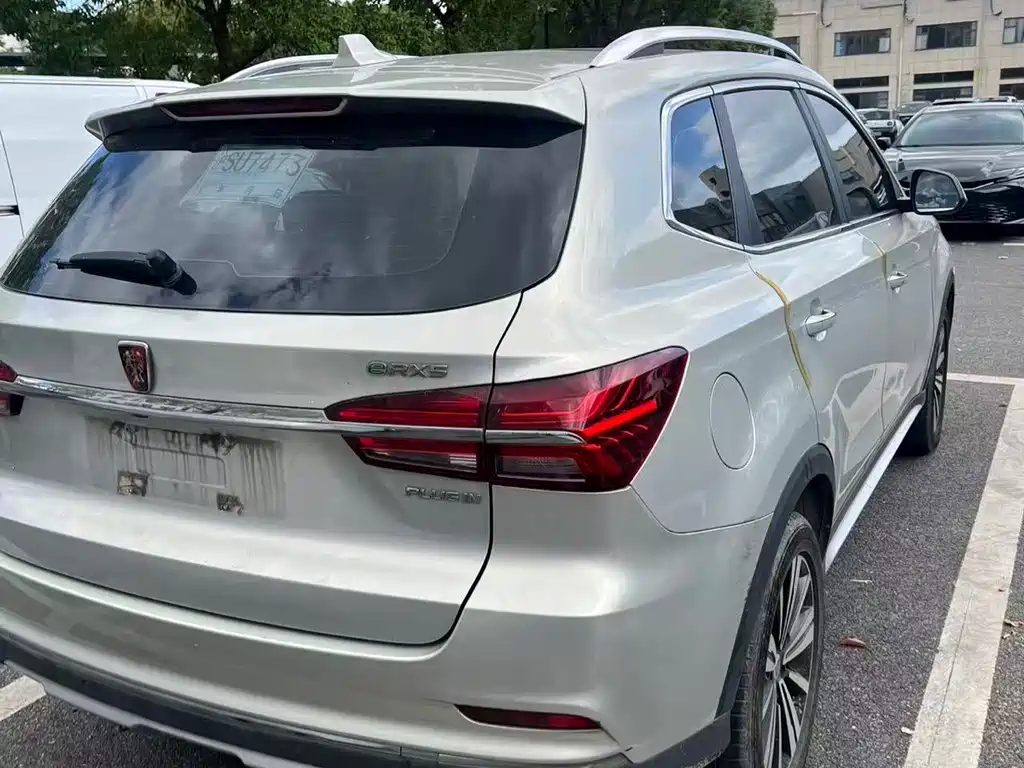 Roewe RX5 New Energy — миниатюра 8