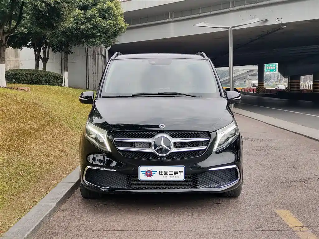 MERCEDES-BENZ V CLASS