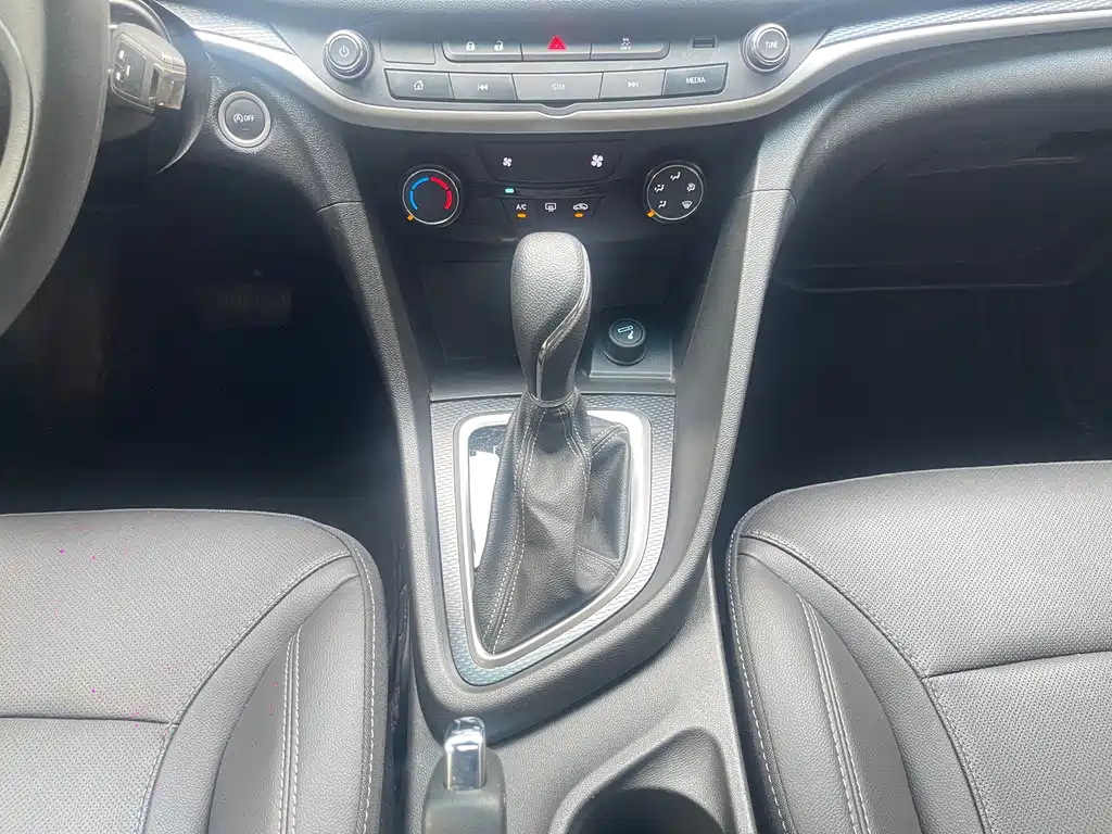 Buick Excelle — миниатюра 21