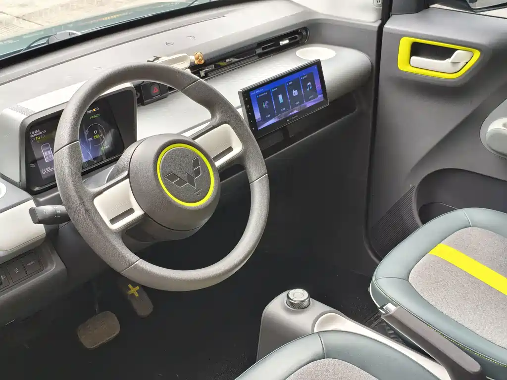 Wuling MINIEV — миниатюра 12