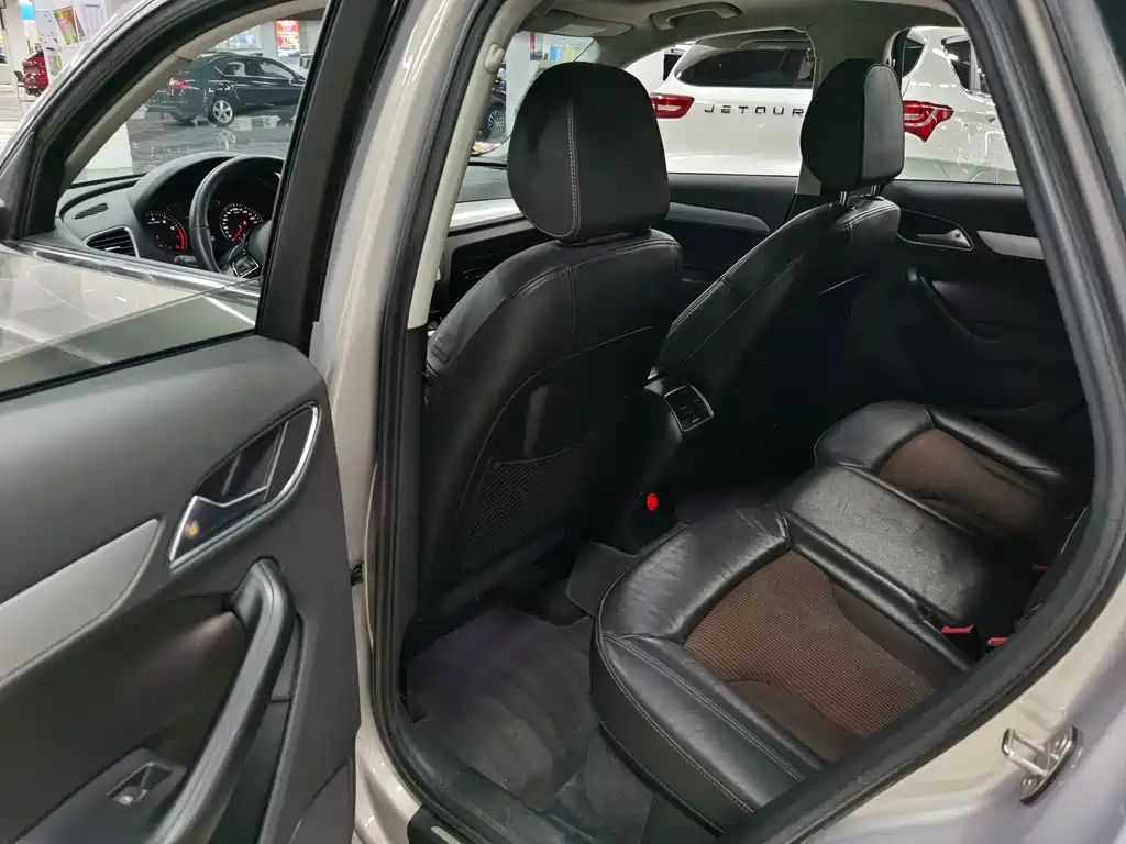 Audi Q3 — миниатюра 4