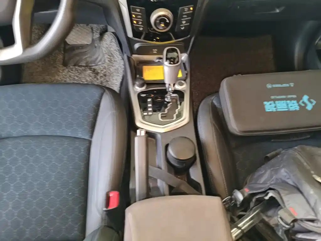 SsangYong Тивьера. — миниатюра 14