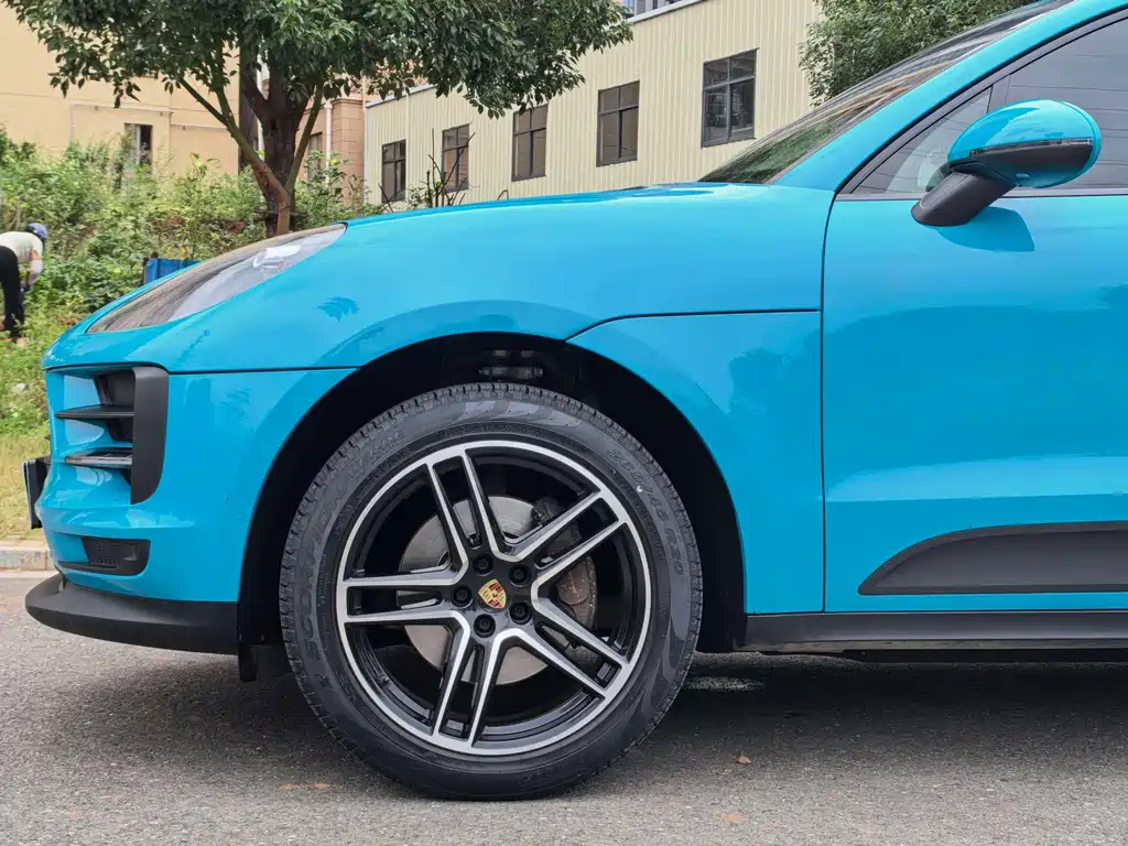 Porsche Macan — миниатюра 14