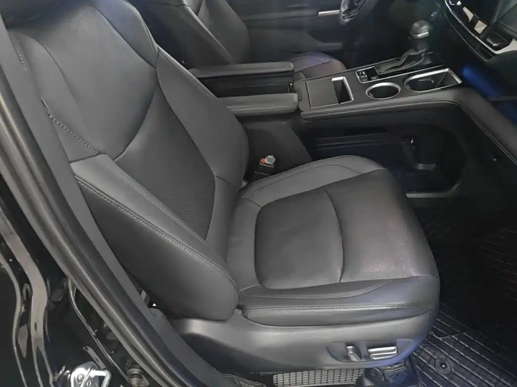 Toyota Sienna — миниатюра 25