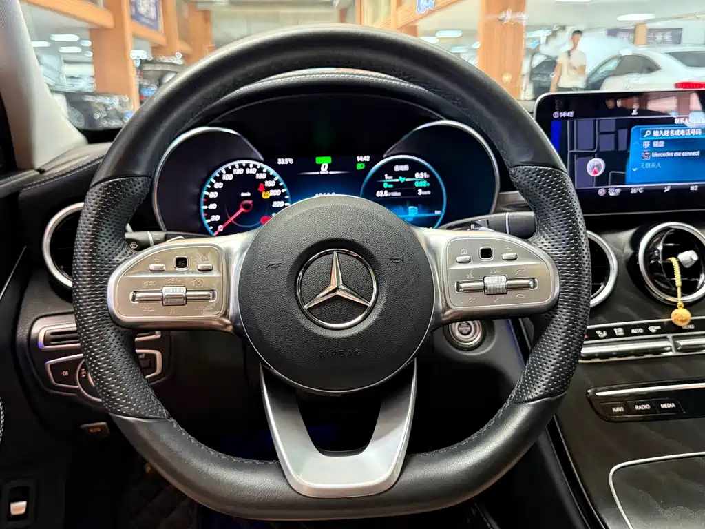 Mercedes-Benz C-Class — миниатюра 19