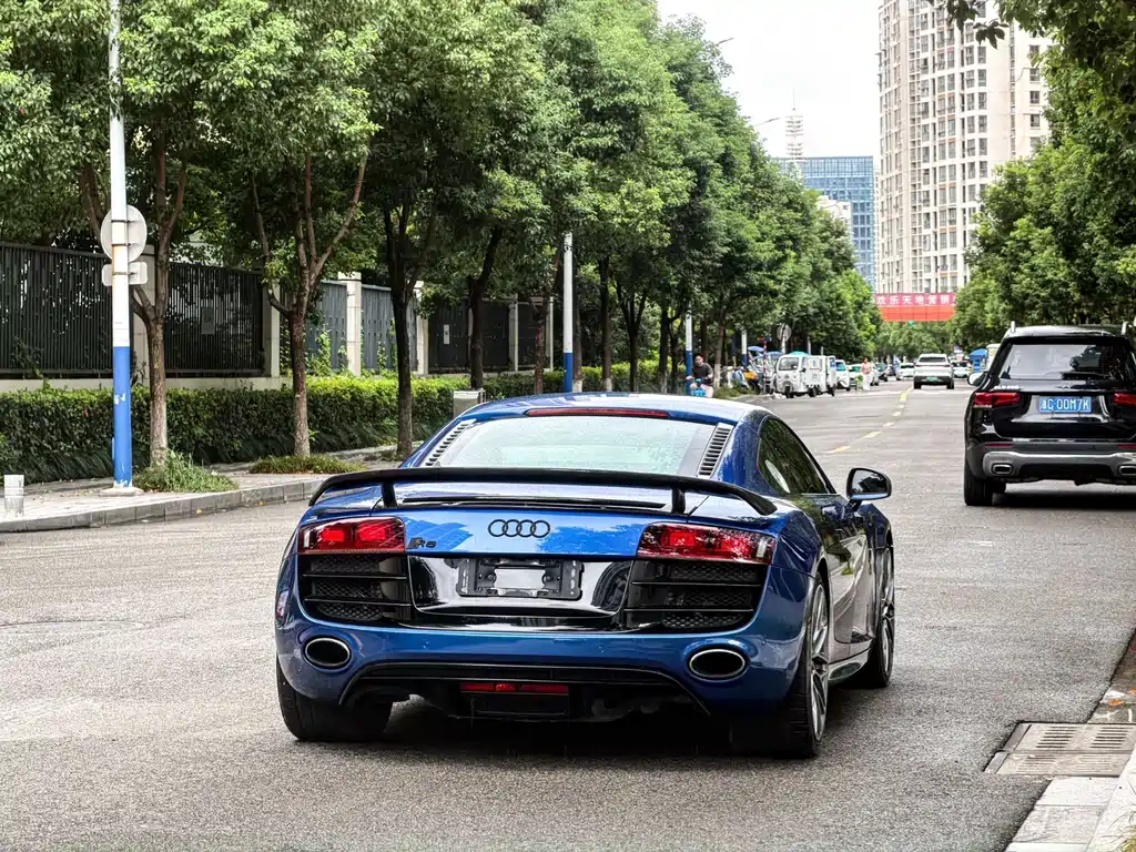 Audi R8 — миниатюра 10