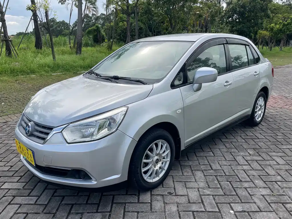 Venucia D50