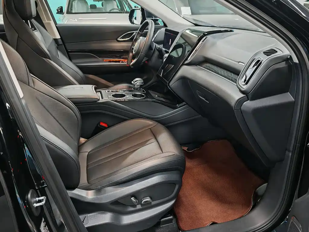 Hongqi HONGQI HS3 PHEV