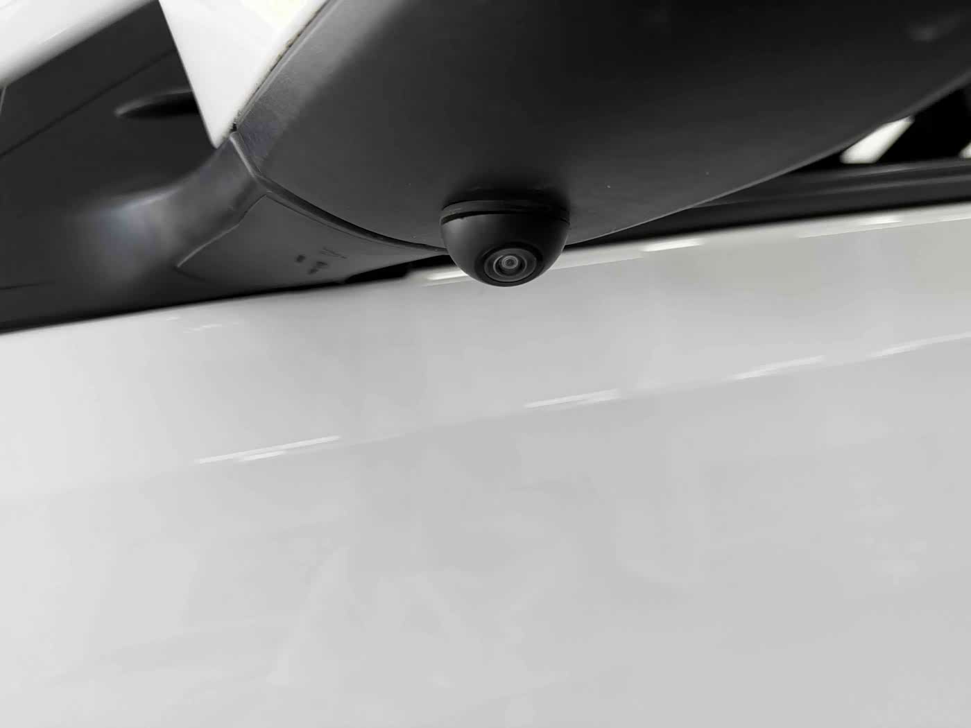 Toyota YARiS L Zhi Xuan 1.5 л 2022 г. Белый, пробег 22000 км