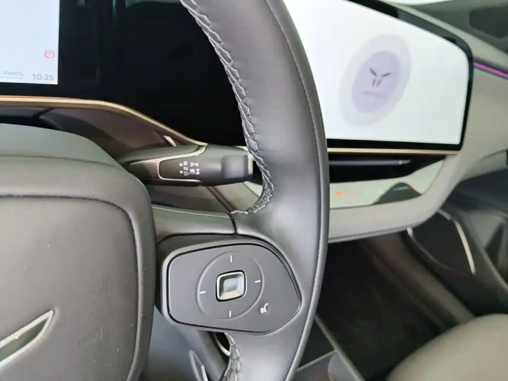 Hongqi Hongqi EH7 — миниатюра 14