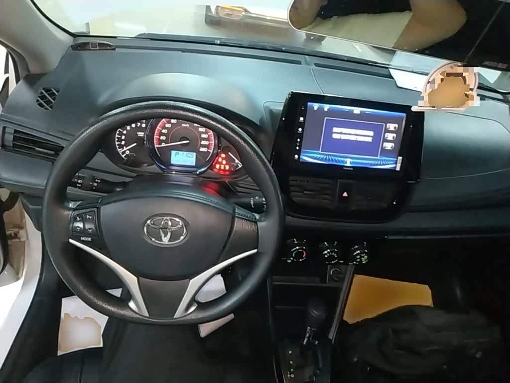 Toyota Vios FS 1.5 л 2023 г. Белый, пробег 32400 км