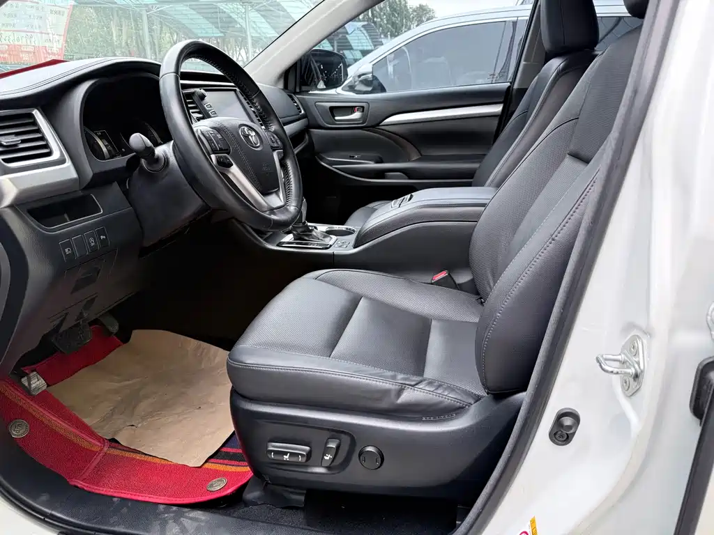 Toyota Highlander — миниатюра 8
