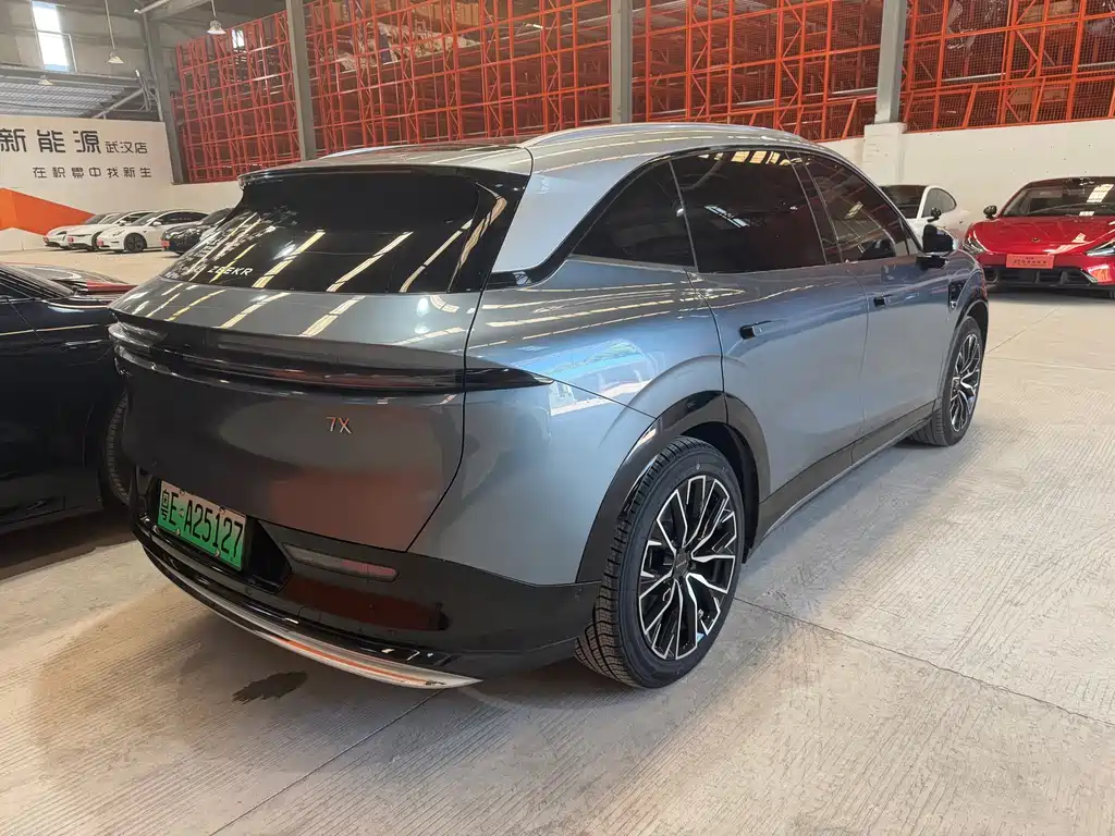 Zeekr 7X — миниатюра 7