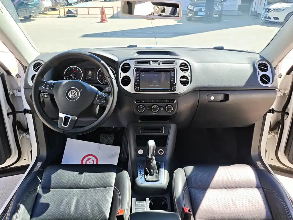 Volkswagen Tiguan — миниатюра 11