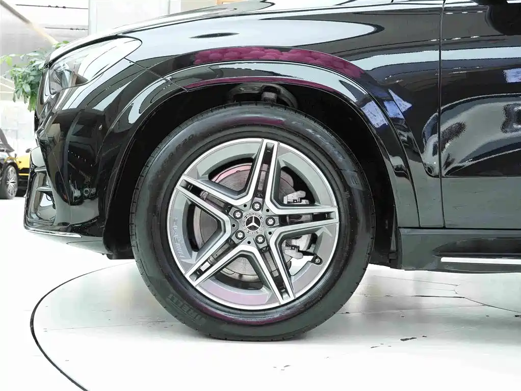 Mercedes-Benz GLE (Import) — миниатюра 17