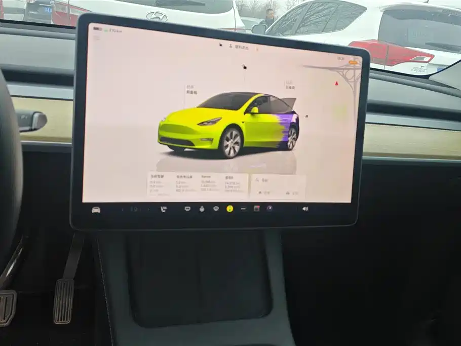 TESLA MODEL Y