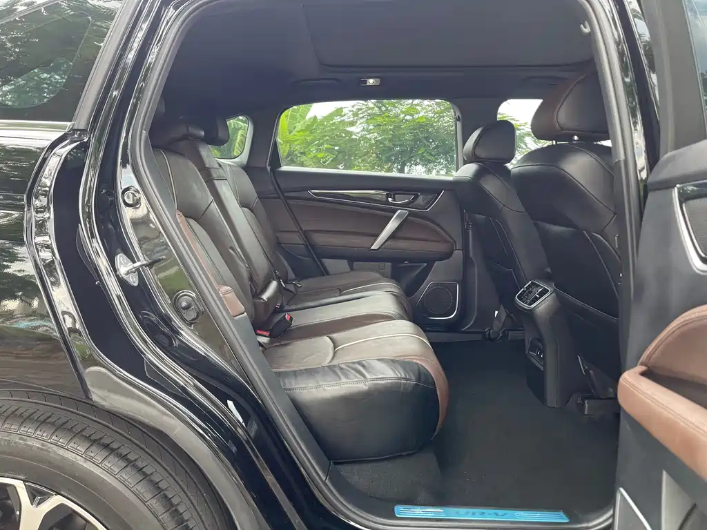 Honda UR-V 370TURBO 2WD Elegant Edition, фото 15