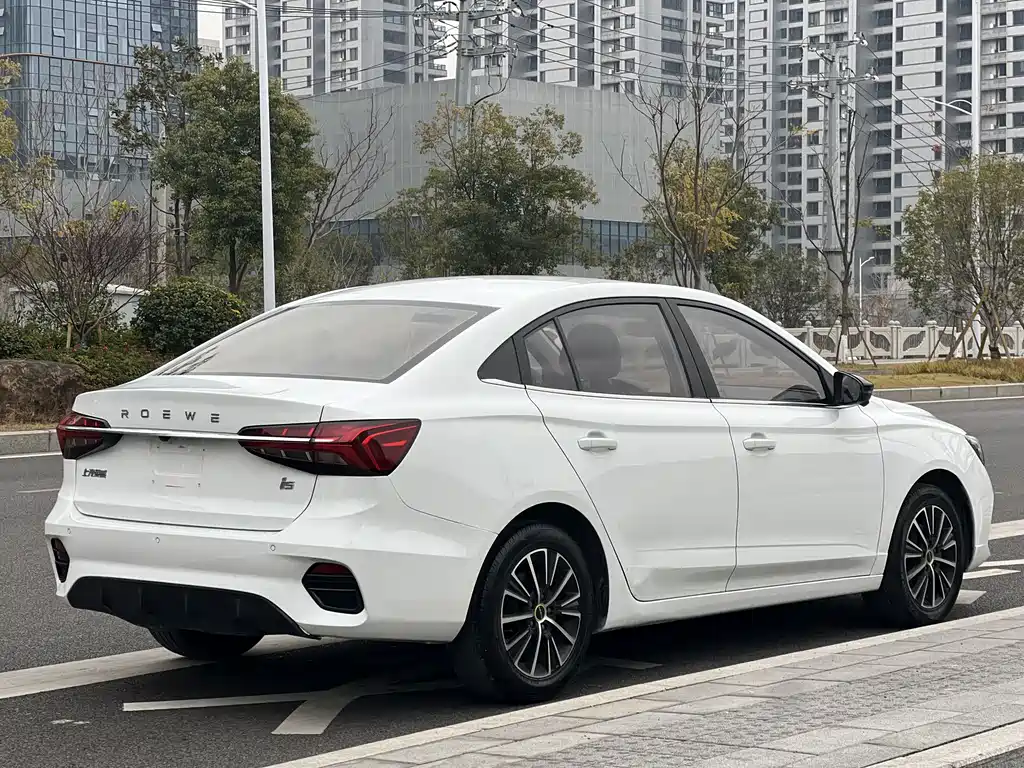 ROEWE I5