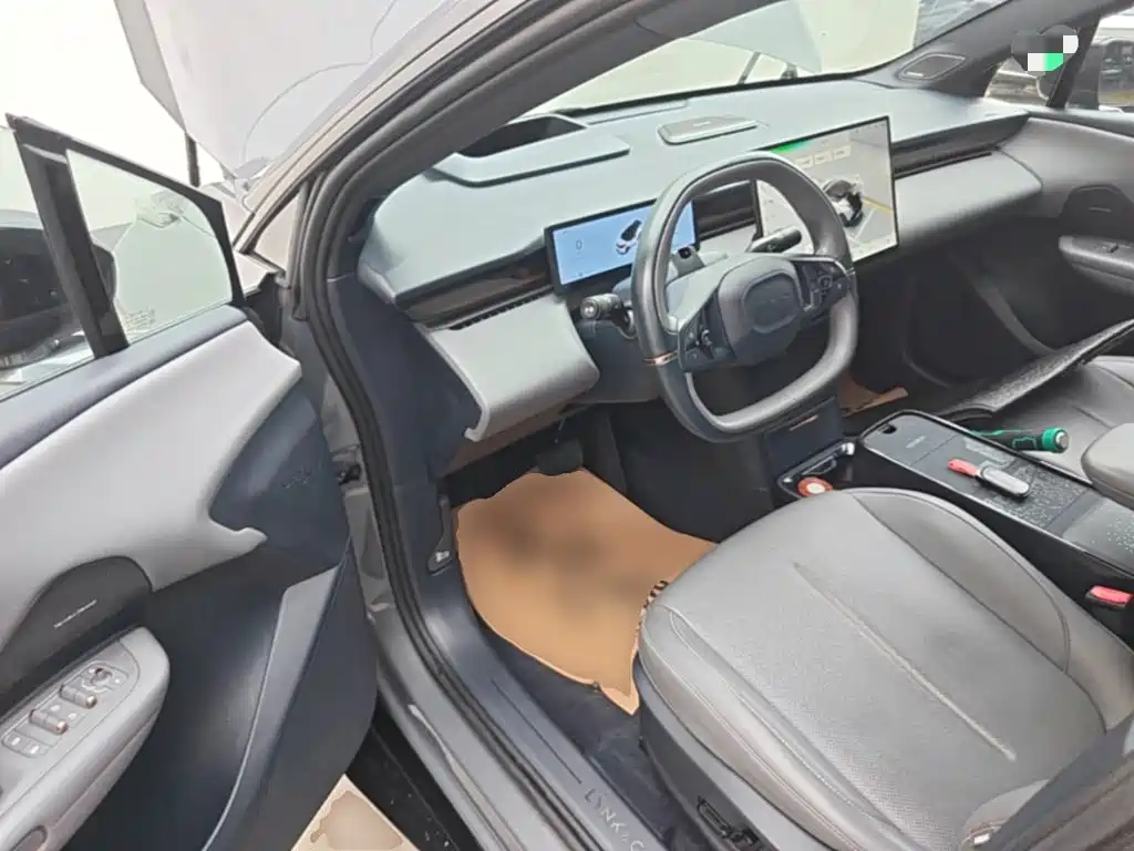 Lynk & Co Z20 — миниатюра 21