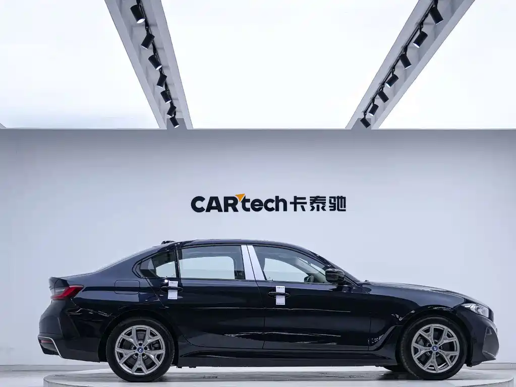 BMW i3 — миниатюра 4