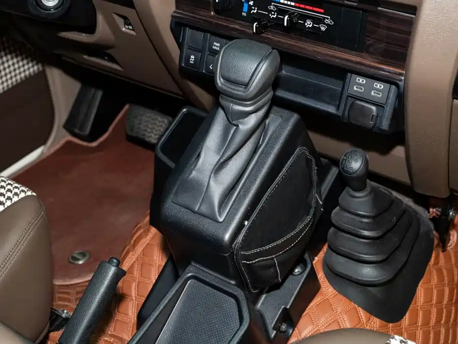 Toyota Land Cruiser — миниатюра 18