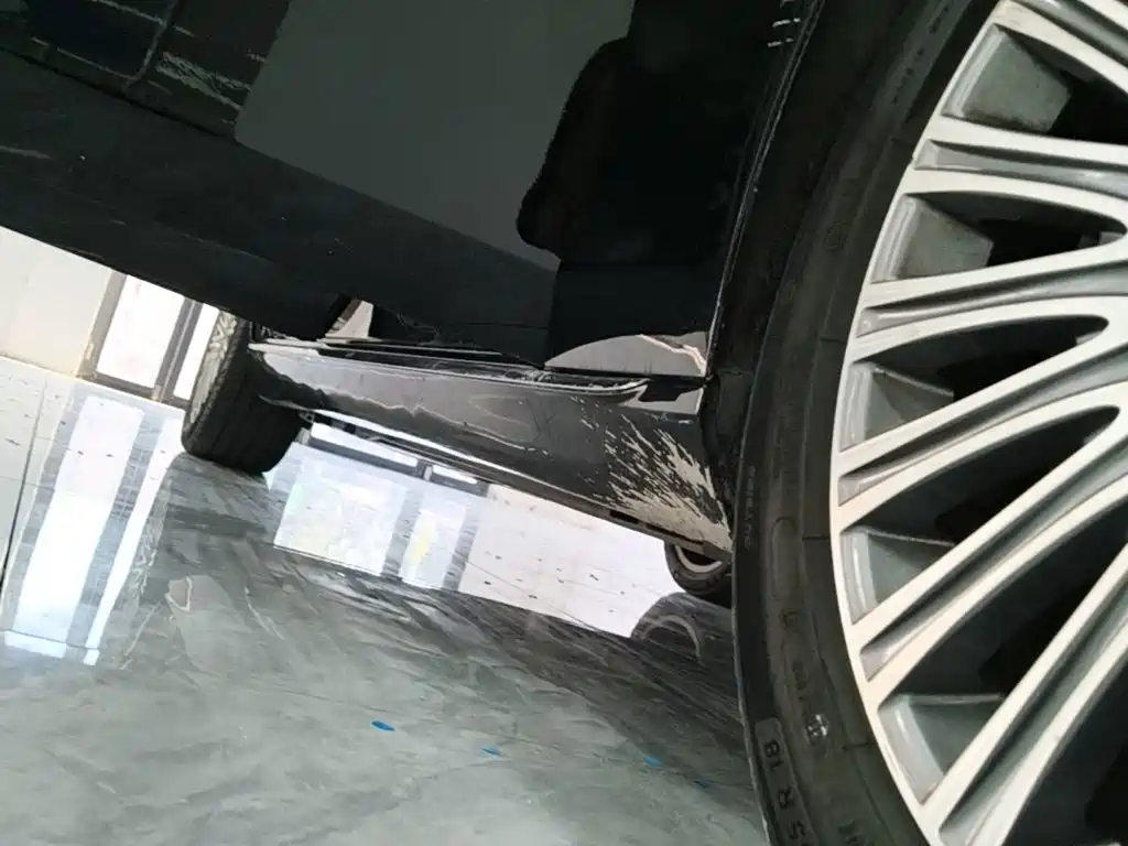 Mercedes-Benz E-Class — миниатюра 21