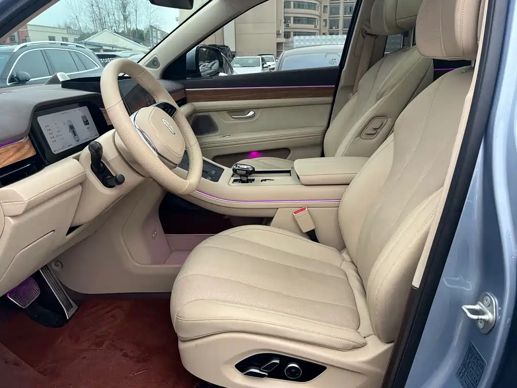 AITO ASK THE WORLD M7