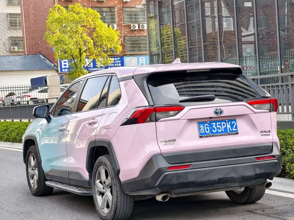 TOYOTA RAV4 RONGFANG