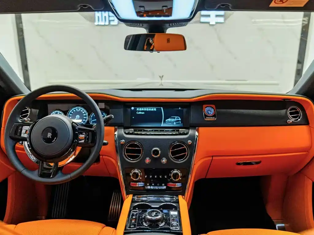 ROLLS-ROYCE CULLINAN