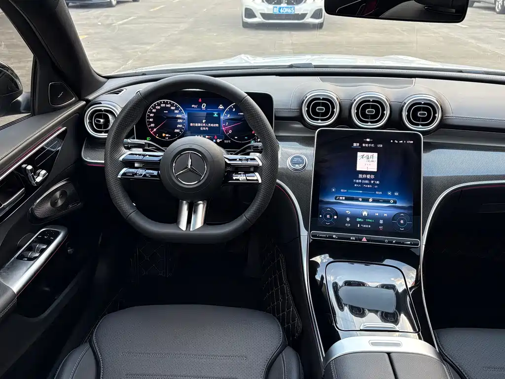 Mercedes-Benz C-Class — миниатюра 8